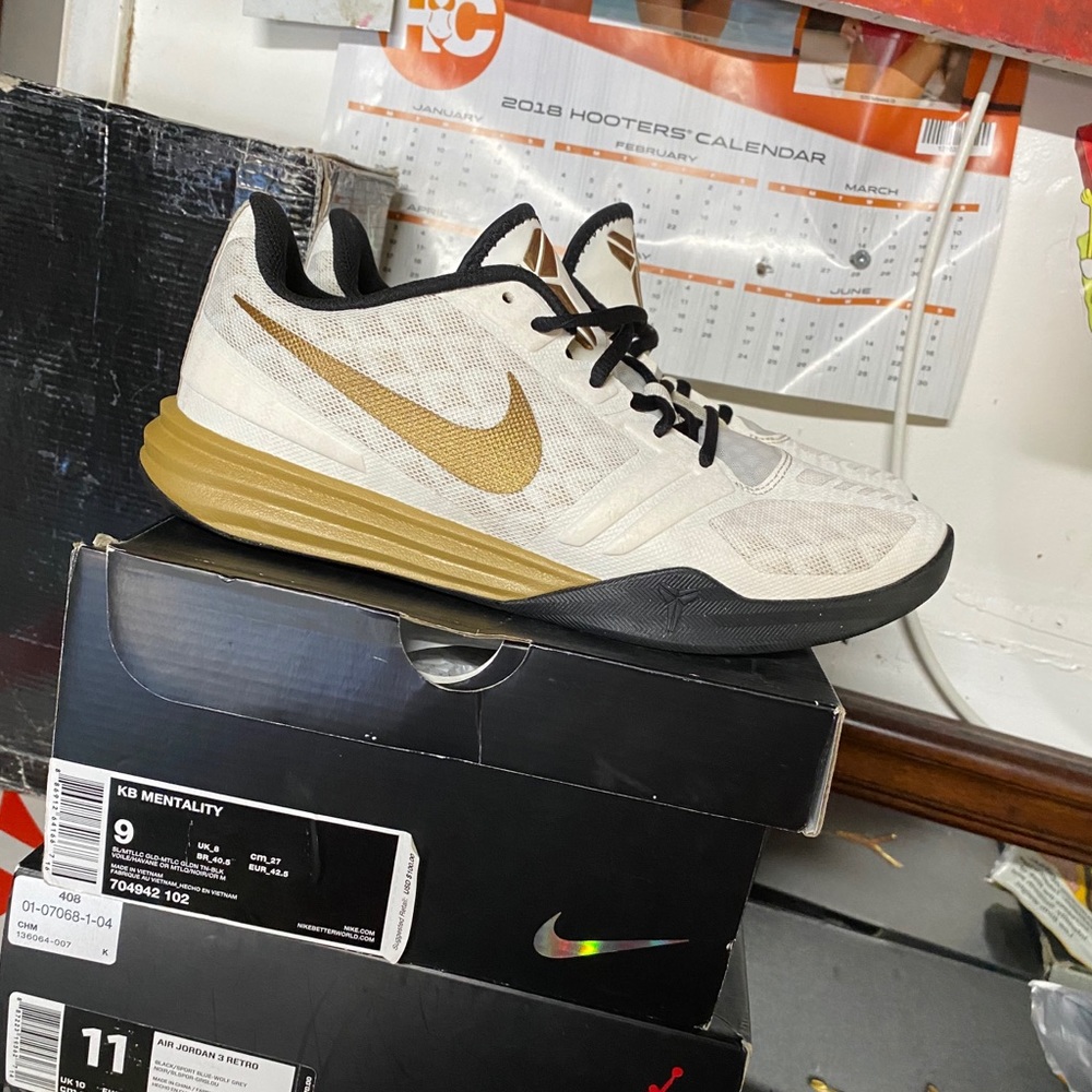 Nike Kobe KB Mentality - Picture 1 of 8